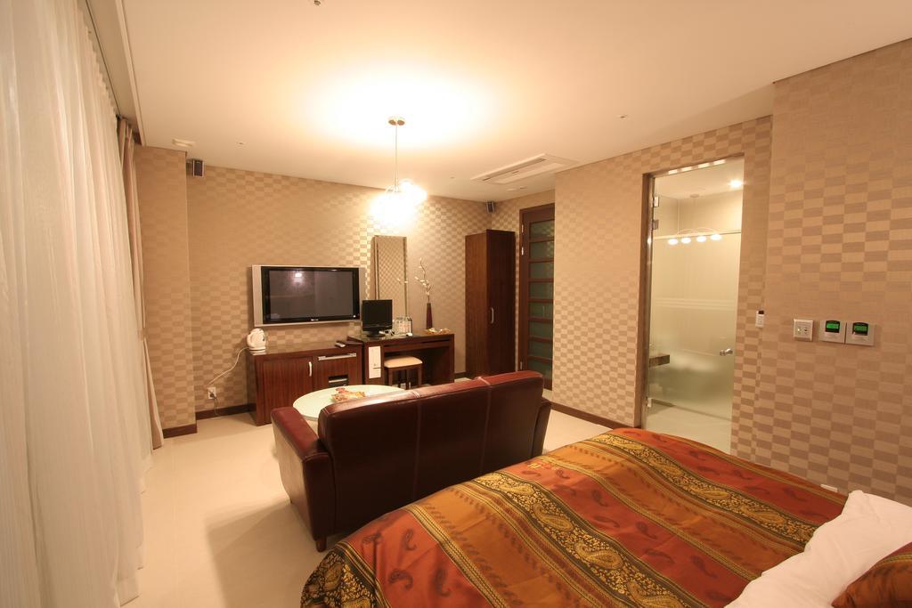 Wiz Hotel 坡州（パジュ） エクステリア 写真